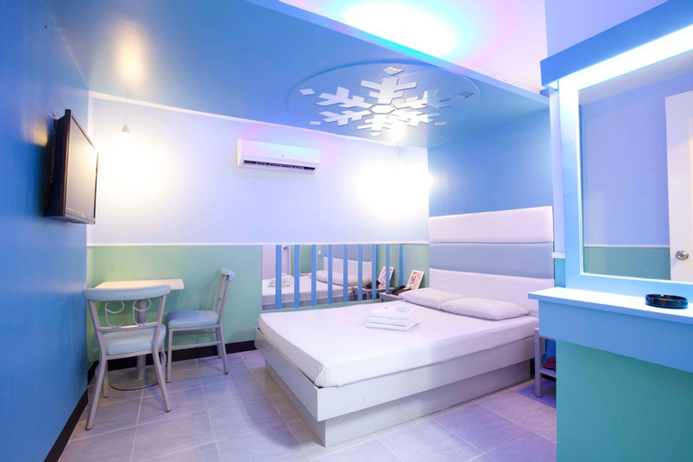 Bedroom 15