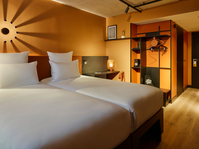 Bedroom 3, TRIBE Paris Saint Ouen, Seine-Saint-Denis