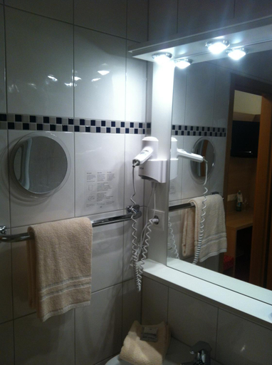 Bathroom 4, Tauberhotel Kette, Main-Tauber-Kreis