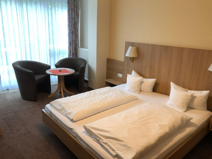 Bedroom, Hotel Fortuna, Konstanz