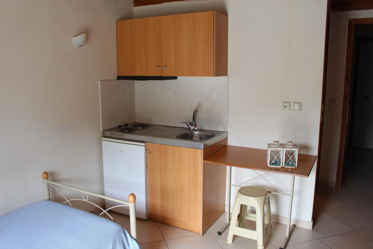 Bedroom 2, Green Island Studios, Attica