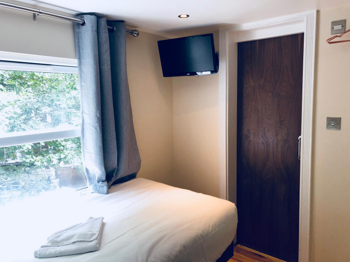 Bedroom 3, Knaresborough Boutique Apartments, London