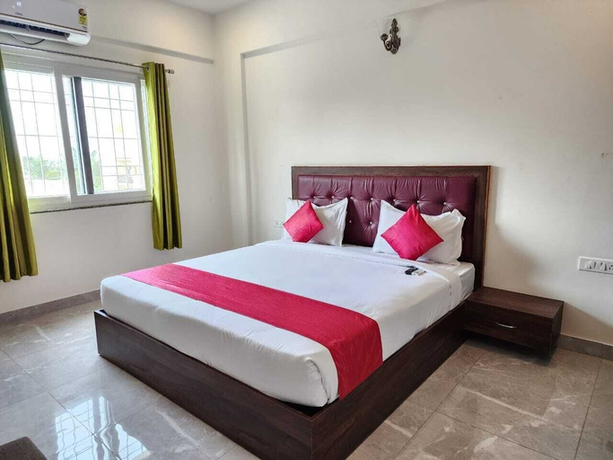 Bedroom 3, Hotel Dreams Inn, Bangalore