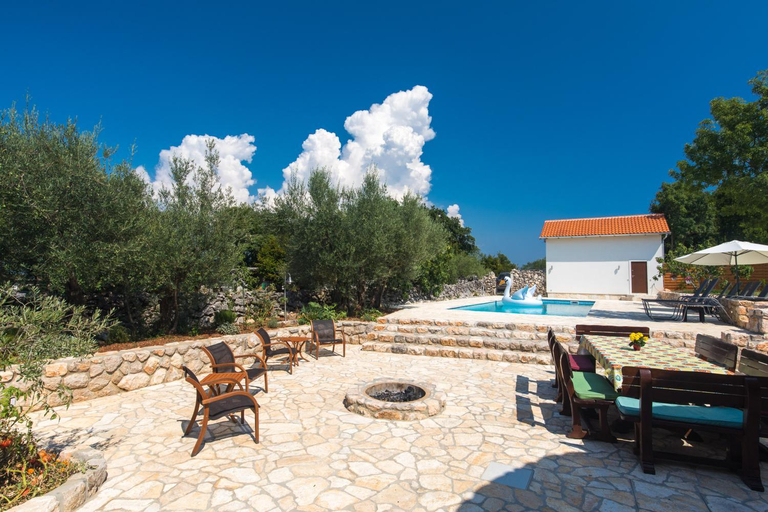 Others 2, Villa Nadia, Dobrinj
