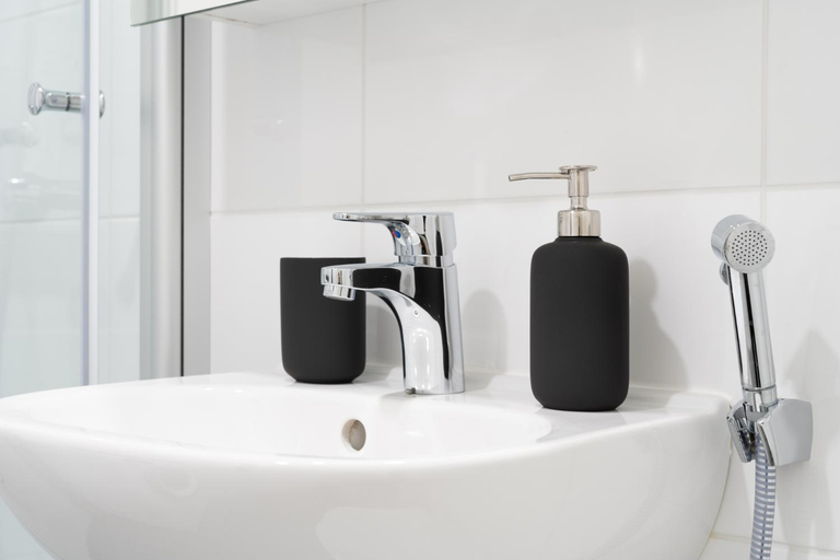 Bathroom 3, ULEABO New 37m2 Studio, Northern Ostrobothnia