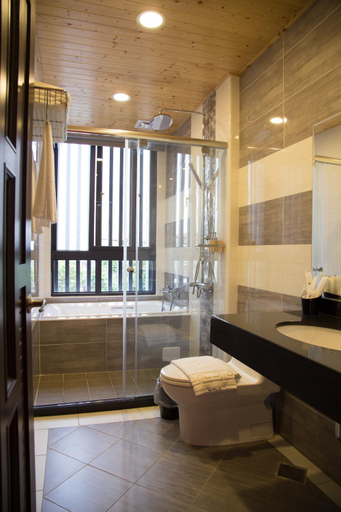 Bathroom 5, BUDDY 35, Hualien