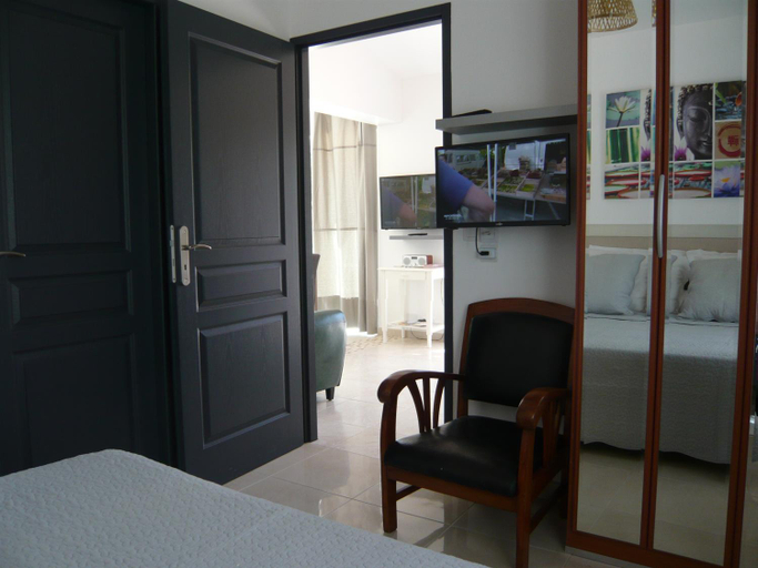 Bedroom 4, Locations des Alpilles, Bouches-du-Rhône
