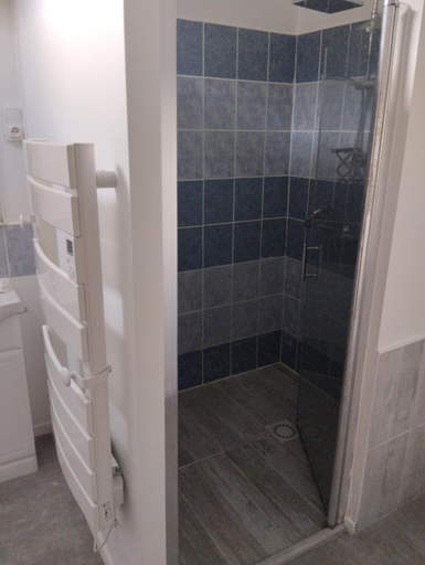 Bathroom, LA BELLE IVOIRE, Indre