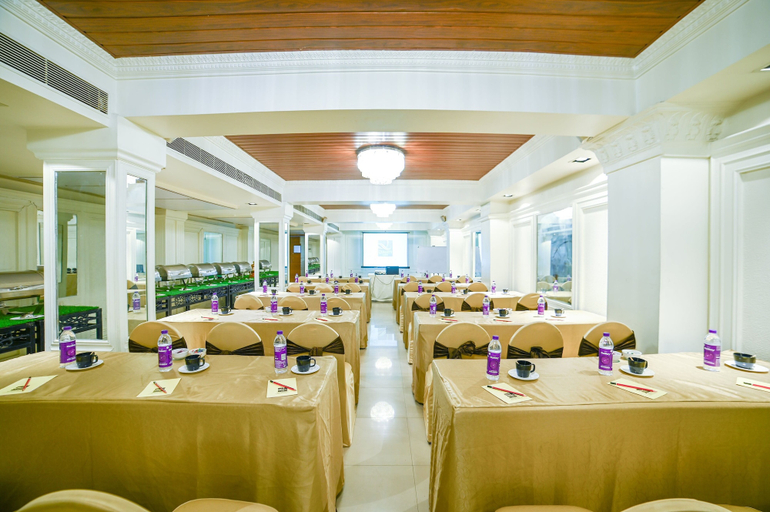 Food & Drinks 4, Quality Inn Residency Hyderabad, Hyderabad