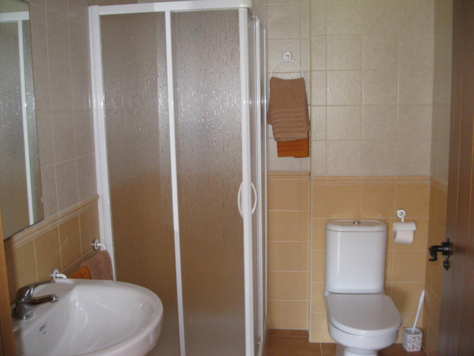Bathroom 2, Hostal Sol de la Vega, Teruel