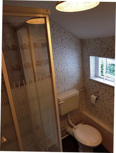Bathroom 3, Amber Guesthouse, Derby