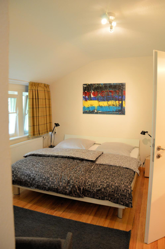 Bedroom 1, Hotel Schlafschon, Göttingen