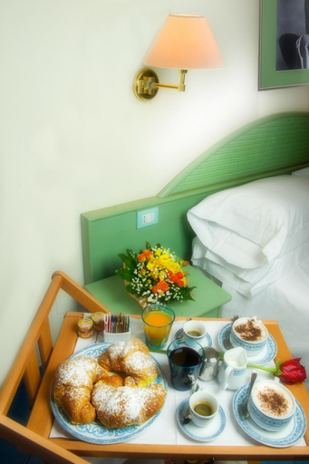 Food & Drinks 5, Hotel Pensione Reale, Salerno
