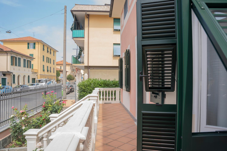 Exterior & Views 4, 051 - Villa Genny Appartamento Agrumi, Genova