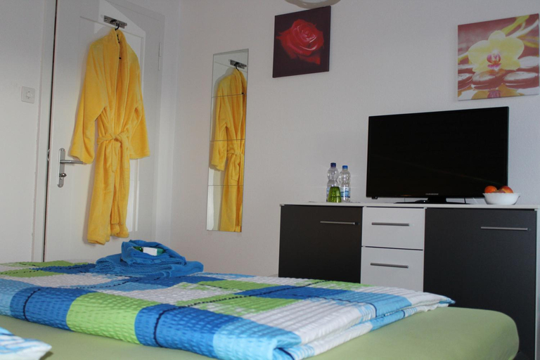Bedroom 8