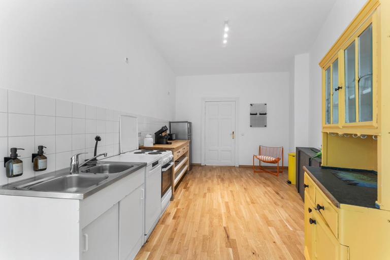 Others 3, Stylish 120sqm Appartment in Berlin-Mitte, Berlin