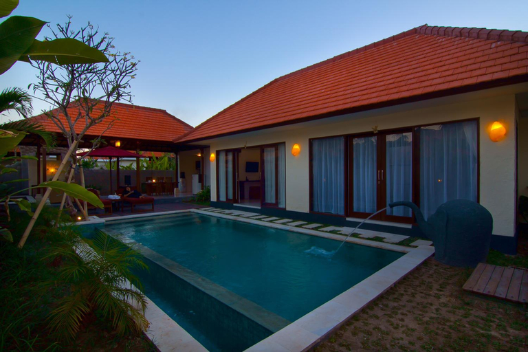 Swimming Pool 4
