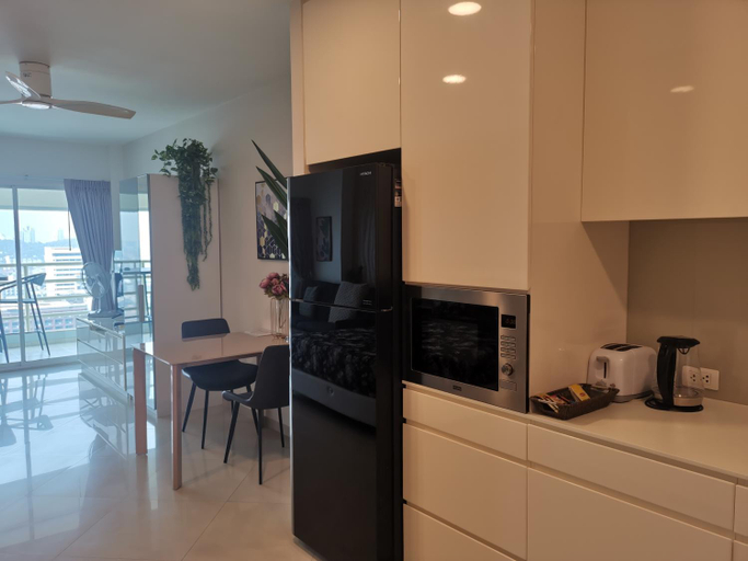 Dining Room 6