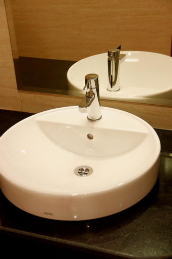 Bathroom 23