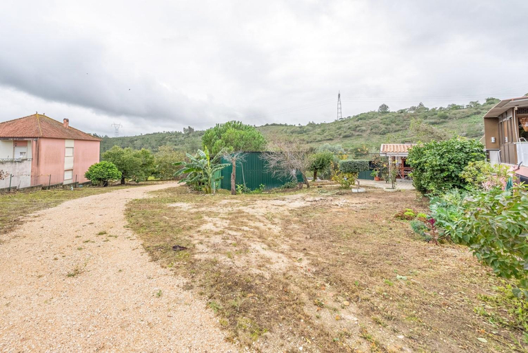 Others 2, Countryside paradise in Bucelas, Loures
