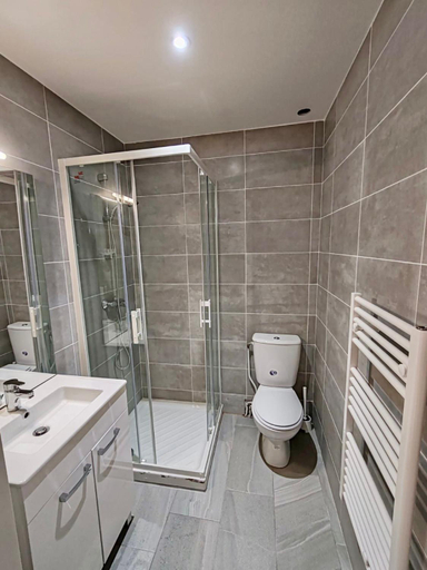 Bathroom 3, Auberge du Bourguet, Var
