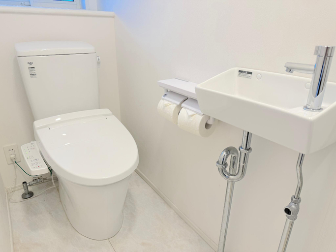 Bathroom 3, Onna Villas, Onna