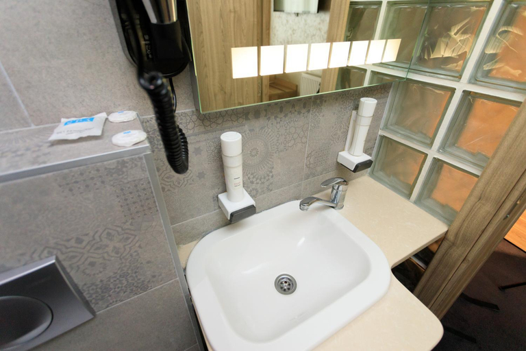 Bathroom 3, Hotel Elements, Novi Pazar