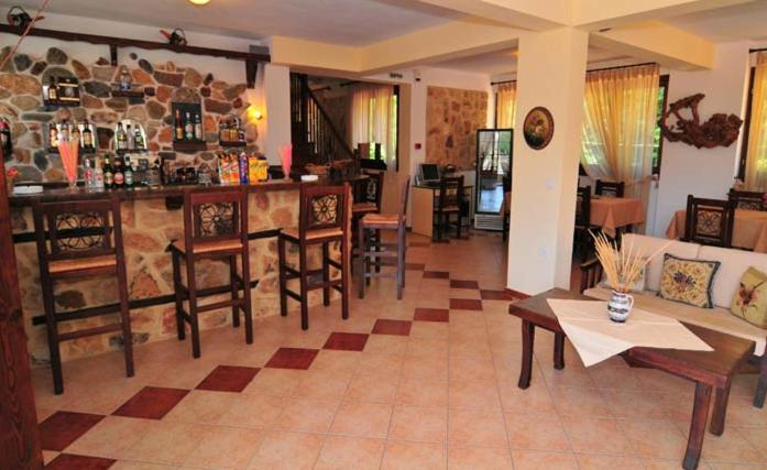 Others 4, Hotel Hera, East Macedonia and Thrace