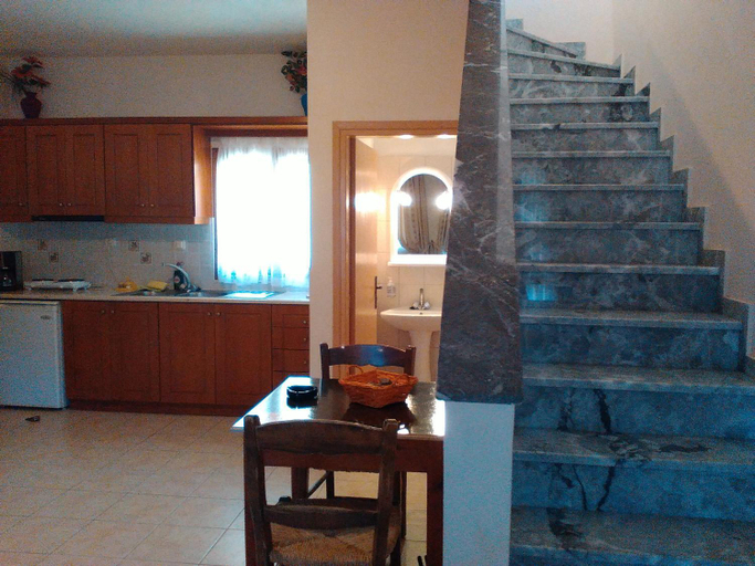 Others 4, Maridatis Apartments, Crete