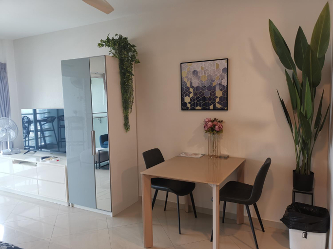 Dining Room 8