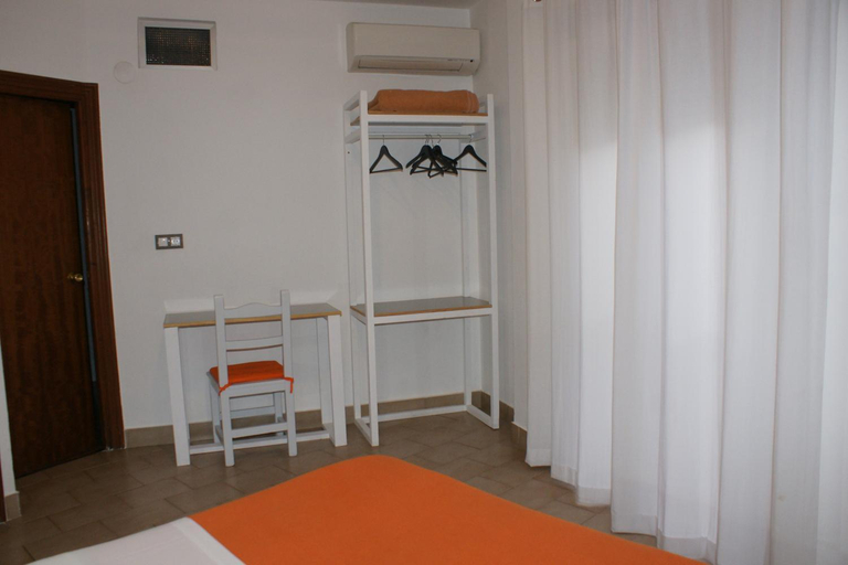 Others 4, Hostal Puerto Beach, Granada