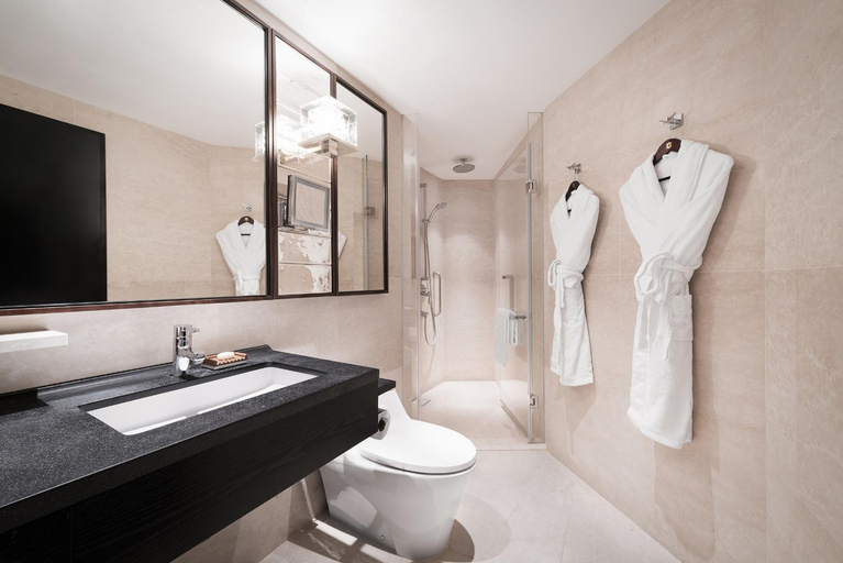 bathroom 7