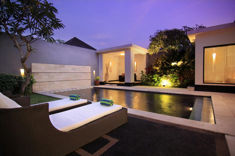 Swimming Pool 10