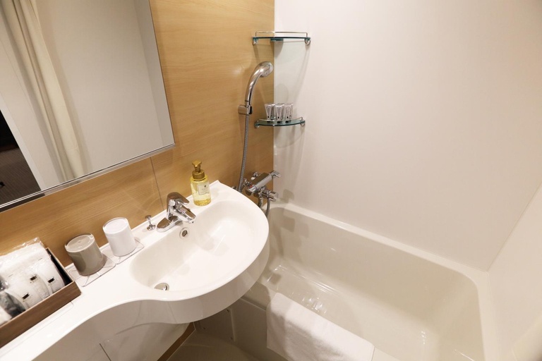 Bathroom 20