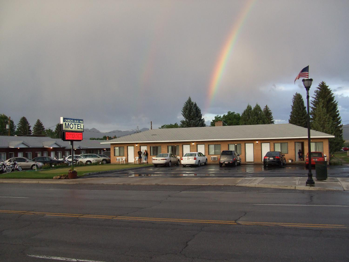 Others 4, Blue Pine Motel, Garfield