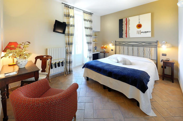 Bedroom 8