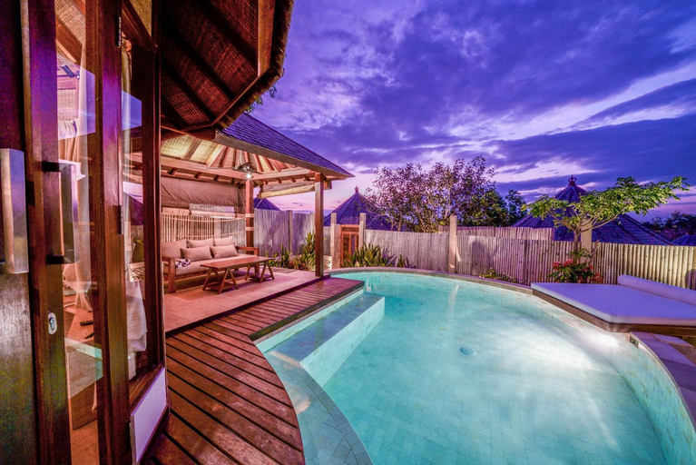 Swimming Pool 16