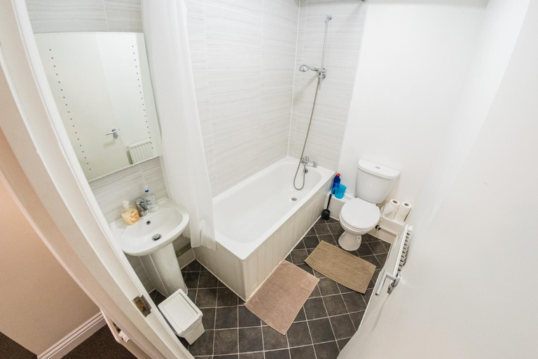 Bathroom 4, Ilford Central Luxury Apartments, London
