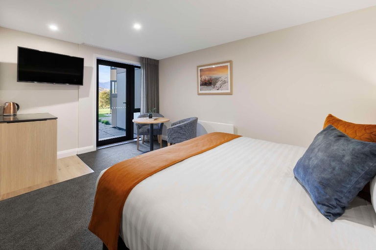 Bedroom 10