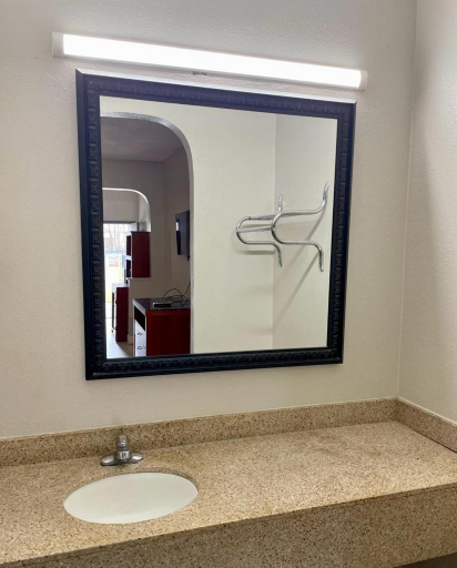 Bathroom 3, American Way Inn & Suites, Shelby