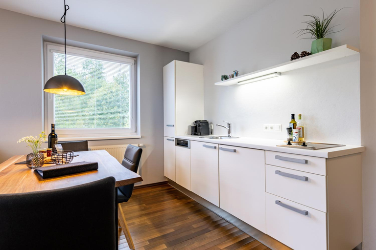 Others 3, der Sonnberg Alpinlodges - Apartments mit Seeblick, privater Sauna und Self Check-In, Zell am See