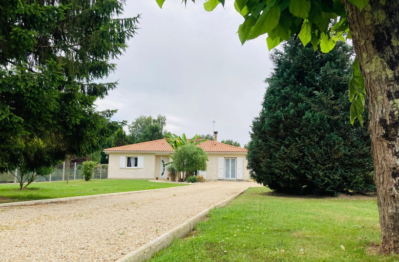 Others 4, Maison familiale avec jardin de 1500m2, Gironde