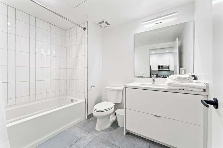 Bathroom, Stylish LA Studio Prime Location, Los Angeles