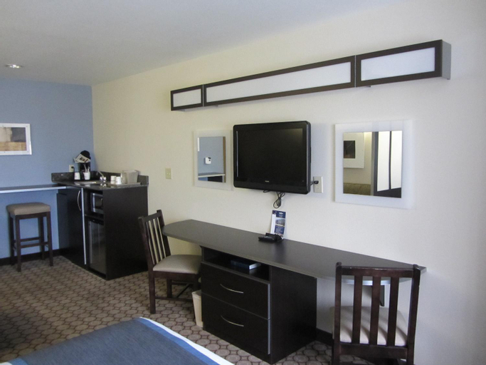 Bedroom 13