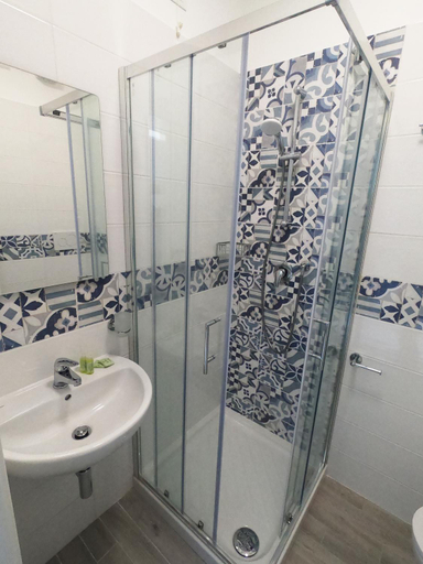 Bathroom 6
