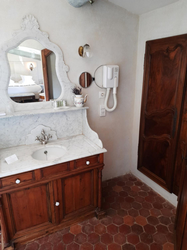 Bathroom 2