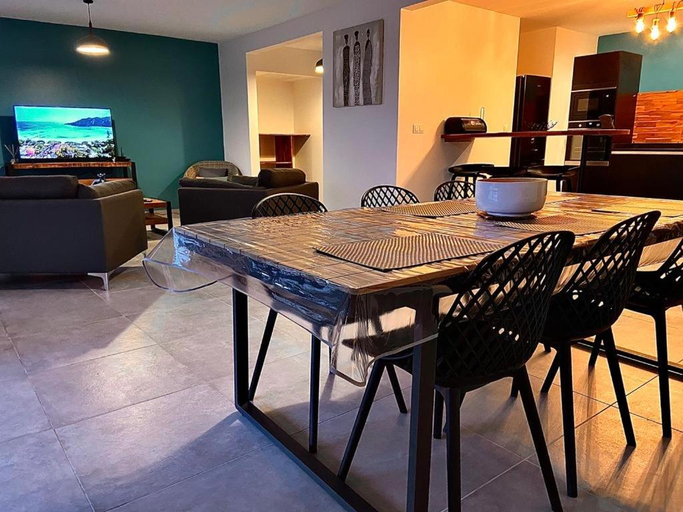 4, Villa Passion Cannelle de standing avec sa piscine vue mer, Les Trois-Îlets