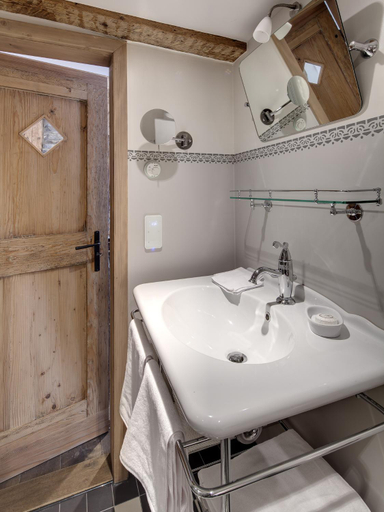 Bathroom 2, Boutique - Hotel Adara, Lindau (Bodensee)