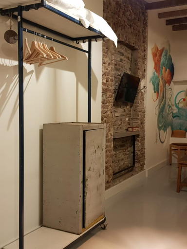 Others 3, B&B The Project, Heerlen