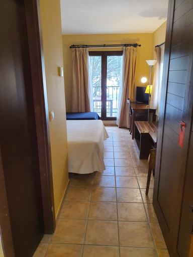 Bedroom 2, HOTEL MASIA EL MOLINETE, Teruel
